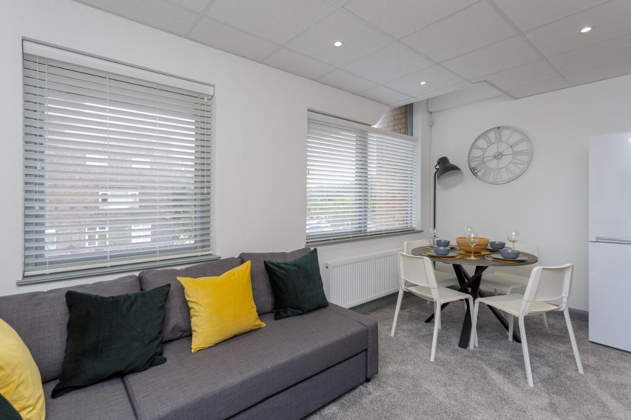 Sovereign Gate - 2 Double Bedroom Apartment In Portsmouth City Centre Exterior photo
